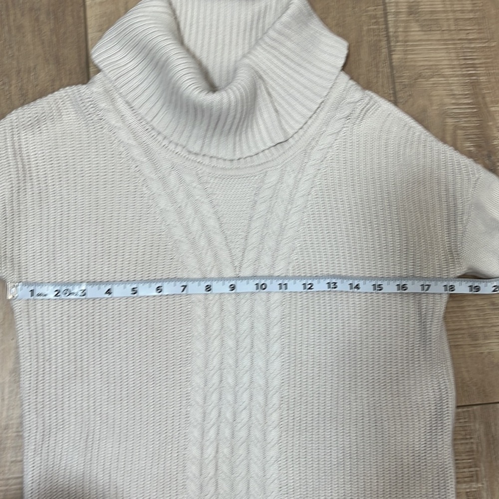 Banana Republic Turtle Neck Cable Knit Sweater Long Sleeve Cream SZ S - Picture 9 of 11